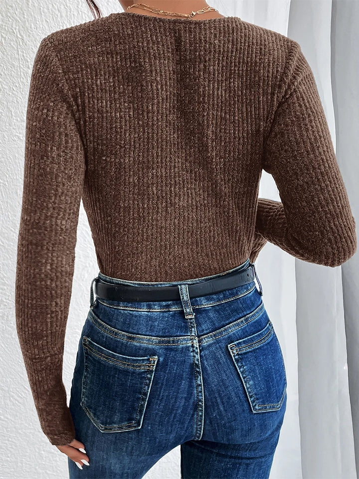 Cori | Twist Knot Top